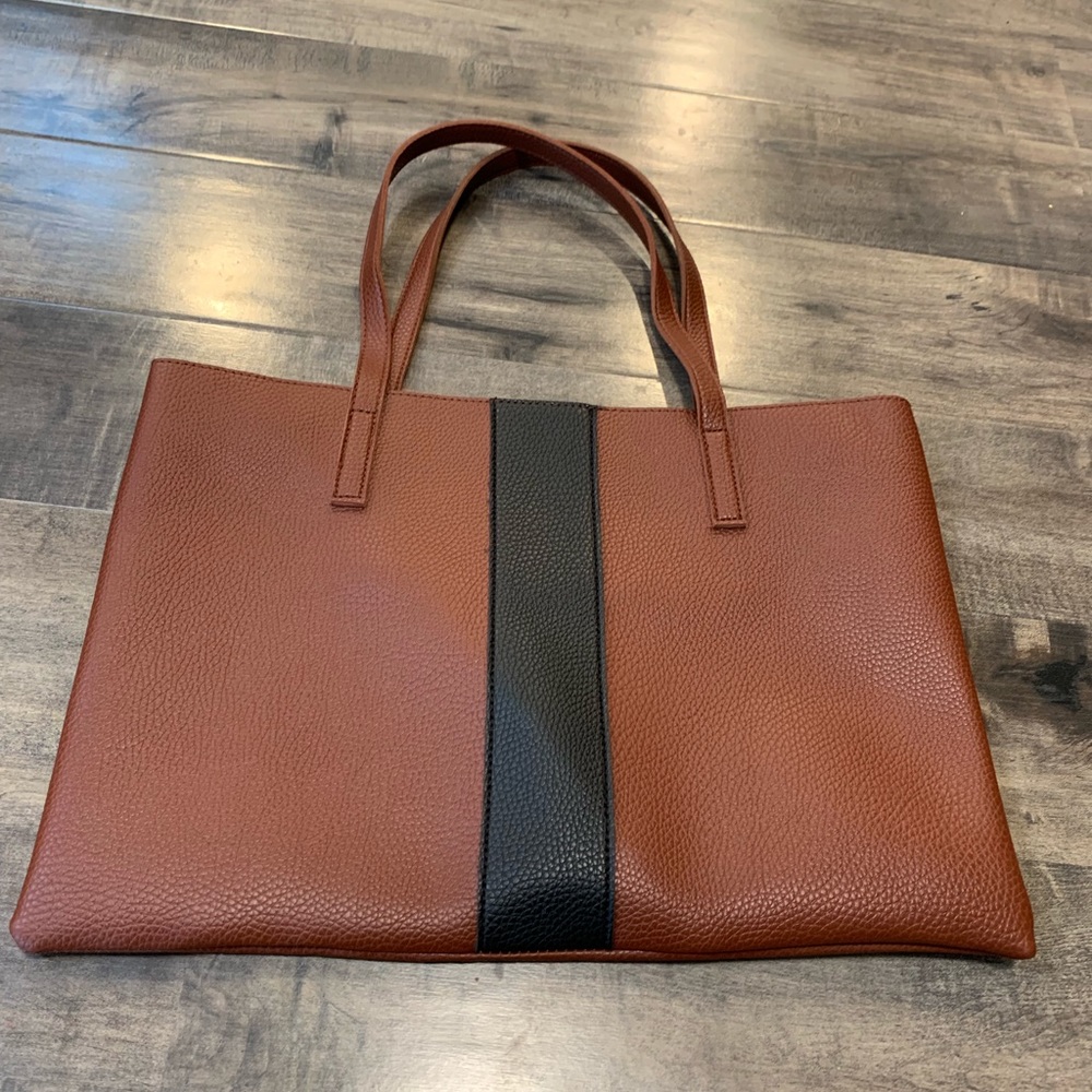 vince camuto Tote